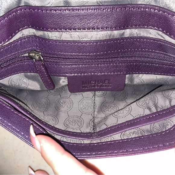 Vintage Michael Michael kors purple purse - Picture 7 of 7